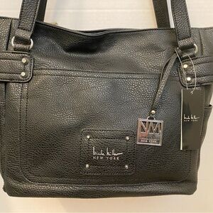 NWOT Nicole Miller black purse, with silver hardware